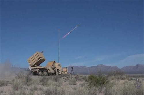 Soi sức mạnh tên lửa săn UAV của Thủy quân Lục chiến Mỹ