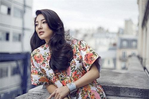 Đàn bà khổ cả đời cũng vì 4 cái dại này, phạm phải 1 điều cũng đủ bất hạnh