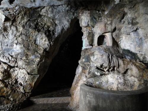 Địa điểm du lịch nổi tiếng Thạch Động - động Thạch Sanh cứu công chúa Quỳnh Nga