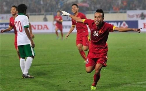  Huy Toàn trở lại đội tuyển quốc gia dù chưa tạo ấn tượng lớn trong màu áo đội bóng chủ quản SHB Đà Nẵng