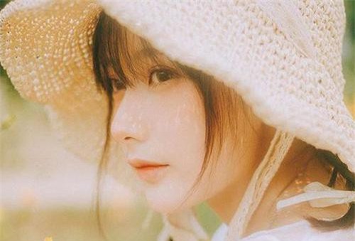 Ai sinh vào ngày âm lịch này, trời sinh phú quý đến già, sau khi kết hôn vượng phu vượng gia, hạnh phúc chưa đủ mà còn giàu có