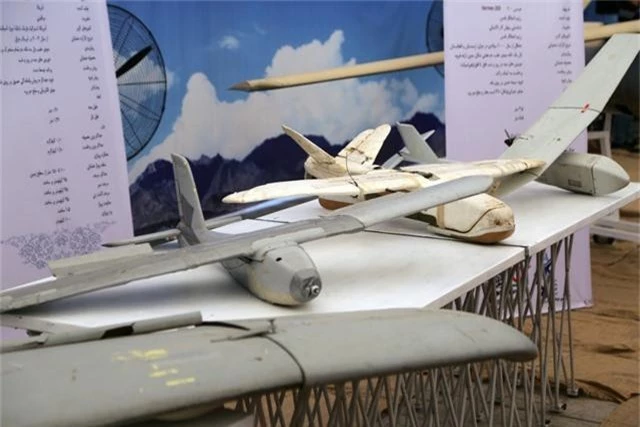 Iran bất ngờ khoe dàn “chiến lợi phẩm” máy bay không người lái của Mỹ - 5