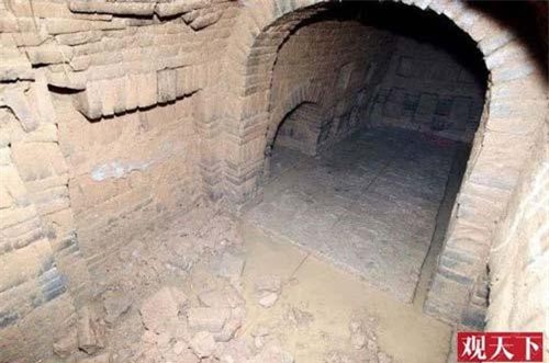 Cháu gái Hoàng hậu Trung Hoa và bí mật "lời nguyền" trên nắp quan tài