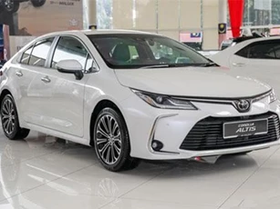 Chiêm ngưỡng vẻ đẹp của Toyota Corolla Altis 2019, giá gần 760 triệu