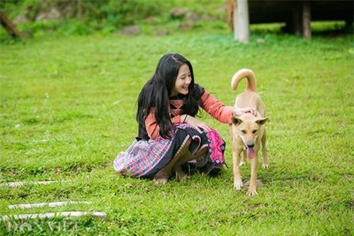 Ngay sau khi có quyết định hủy vai của Trâm Anh, ê-kíp phim "Siêu quậy"đã bắt tay vào kế hoạch casting, bấm máy lại 8 tập đã quay xong. Người thay thế Trâm Anh là nữ diễn viên Hoàng Thùy Linh.