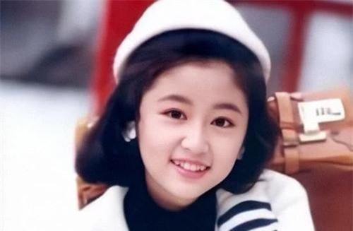 Nhìn qua những tấm hình chưa từng được tiết lộ của Lâm Tâm Như mới thấy vẻ đẹp không góc chết là có thật