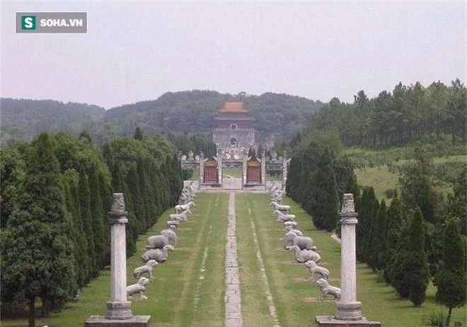 Bí ẩn vị trí ngôi mộ của hoàng đế nhiều góc khuất bậc nhất Trung Quốc - Ảnh 2.