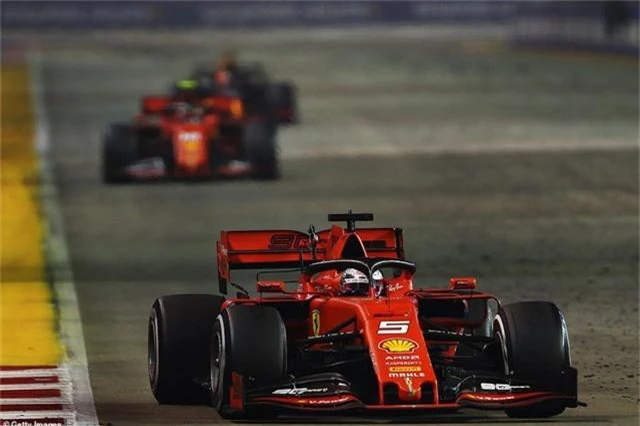 Đua xe F1: Sebastian Vettel giành chiến thắng tại GP Singapore 2019 - Ảnh 2.