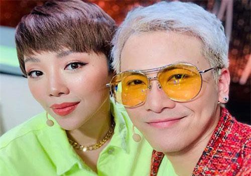 Người đàn ông Tóc Tiên từng dọn đến sống chung là ai?