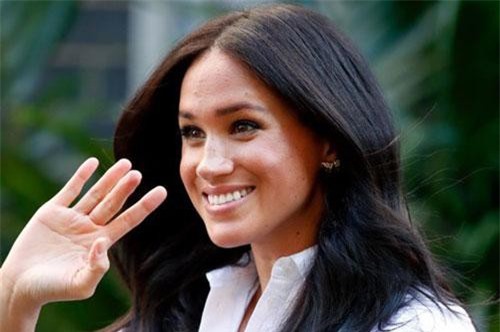 Meghan Markle "tẩy trắng" quá khứ tiêu xài hoang phí của mình bằng loạt hành động khôn ngoan, bậc thầy xây dựng hình ảnh là đây