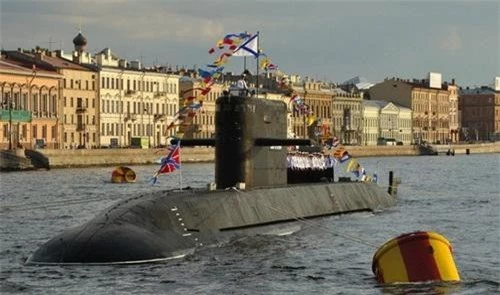 Tàu ngầm St Petersburg lớp Lada. Ảnh: TASS.