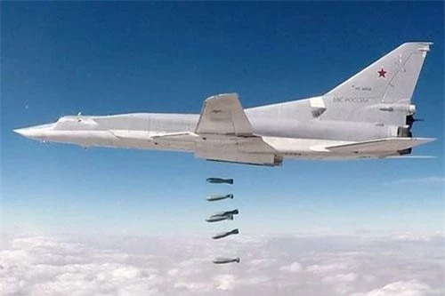 Máy bay ném bom Tu-22M3 của Nga, vũ khí được mệnh danh là “khắc tinh tàu sân bay” (Ảnh minh họa: Sputnik)