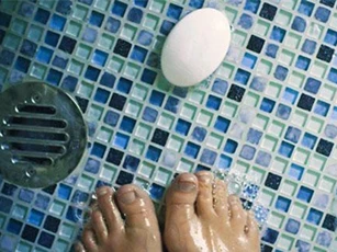 99% người Việt đều mắc những sai lầm này khi tắm