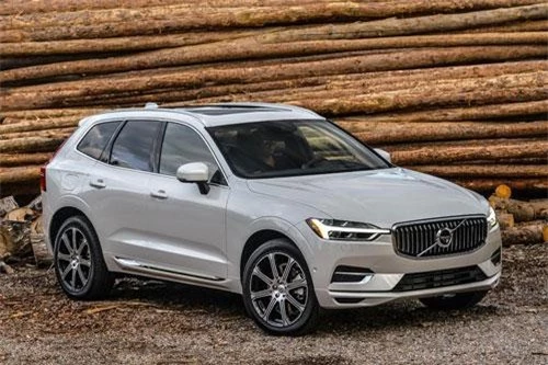 4. Volvo XC60 T8.