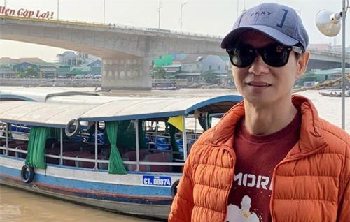 Vừa mới đưa vợ con đi Châu Âu du lịch sang chảnh, Lý Hải đã tuyên bố làm điều bất ngờ