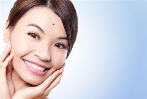 4 vị trí nốt ruồi "phá của" trên mặt phụ nữ, tiền bạc vào rồi đội nón ra đi, hãy tìm cách hóa giải