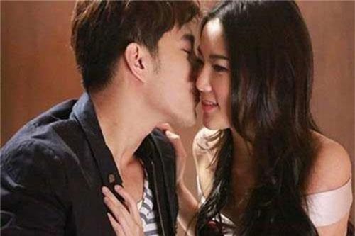 Nhận quả báo sớm sau chiến thắng hả hê cướp được chồng người