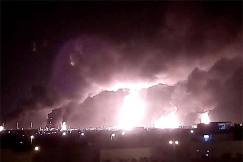 Tình báo Mỹ: Vụ tấn công Saudi Arabia có tên lửa hành trình phía Iran?