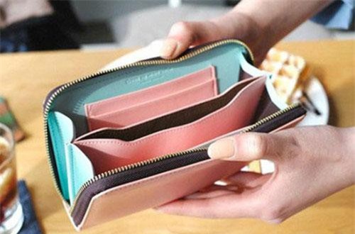 Muốn ví luôn đầy tiền, vàng bạc đổ vào nhà hãy âm thầm nhét vật này vào ví