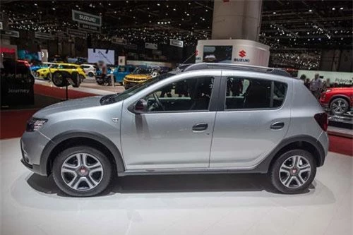 5. Dacia Sandero (doanh số: 166.569 chiếc).