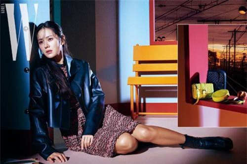 Sau tin đồn hẹn hò người yêu cũ Song Hye Kyo, Son Ye Jin khiến fan ngạc nhiên trước diện mạo mới vừa sang chảnh lại bốc lửa