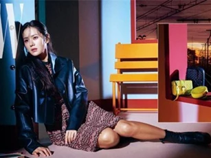 Sau tin đồn hẹn hò người yêu cũ Song Hye Kyo, Son Ye Jin khiến fan ngạc nhiên trước diện mạo mới vừa sang chảnh lại bốc lửa
