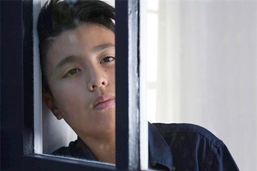 Lén lắp camera và rơi nước mắt trước cảnh sống mỗi ngày của vợ mình