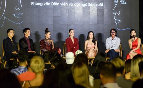 Thanh Hằng khiến fan sốc khi tiết lộ cảnh nhạy cảm ‘gây chấn động’