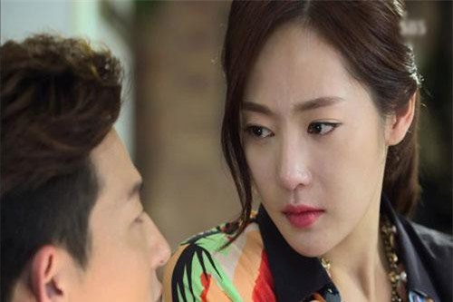 Chồng khoe với người yêu cũ "về nhà vợ, anh là ông tướng", vợ ngấm ngầm cho chồng thành "tướng chết trận" luôn