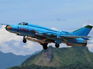 Bất ngờ khả năng chiến đấu của máy bay huấn luyện Su-22UM3K Việt Nam