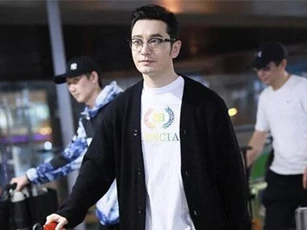 Huỳnh Hiểu Minh - Angelababy né nhau ở sân bay giữa tin đồn ly hôn