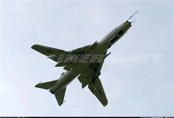 Bat ngo kha nang chien dau cua may bay huan luyen Su-22UM3K Viet Nam-Hinh-9
