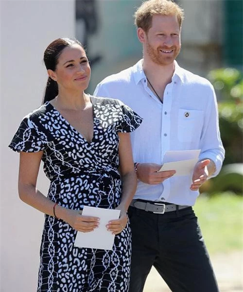 Công nương Meghan và hoàng tử Harry khi tham dự một sự kiện ở Nam Phi.