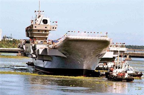 Hi hữu: Tàu sân bay Ấn Độ bị đánh cắp thiết bị điện tử