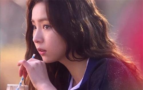 Sau đêm tân hôn Cô dâu xinh đẹp khóc lóc tuyên bố đường ai nấy đi