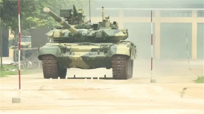 Anh hiem ve xe tang T-90 moi cung cua Viet Nam-Hinh-7