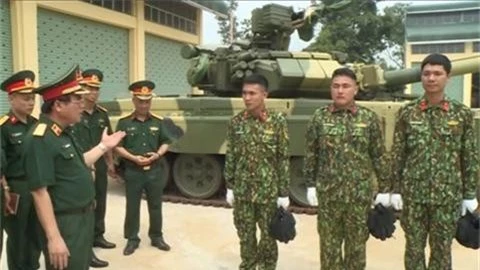 Anh hiem ve xe tang T-90 moi cung cua Viet Nam-Hinh-8