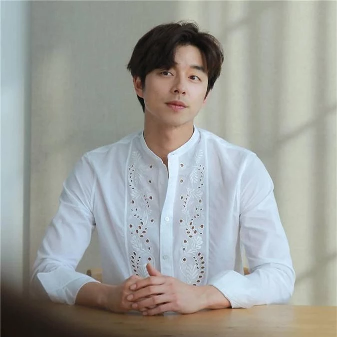 officialgongyoo_56593837_300347144200348_8817288430998142525_n