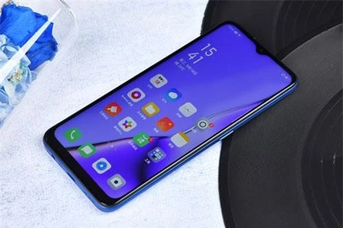 A11x có tính năng mở khóa màn hình bằng công nghệ nhận diện khuôn mặt. A11x có tính năng mở khóa màn hình bằng công nghệ nhận diện khuôn mặt.