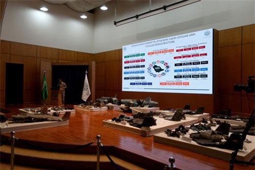 Mảnh vỡ tên lửa tố cáo Iran "tài trợ" tấn công giếng dầu Saudi Arabia