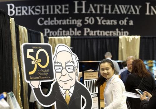 7 tỷ phú làm giàu nhờ Warren Buffett