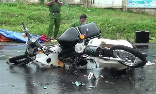 Phú Yên: Đâm vào xe máy do học sinh cầm lái, một phụ nữ tử vong