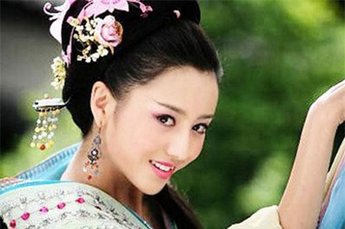 Hai chị em mỹ nhân thông dâm trắng trợn nhất lịch sử Trung Quốc