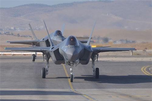 Theo Bộ Tư lệnh Không quân Israel, vào ngày 15/9, 2 máy bay chiến đấu thế hệ năm F-35I Adir tiếp theo đã đến căn cứ không quân Nevatim và cấu trúc vào phi đội Golden Eagle đóng tại đây.