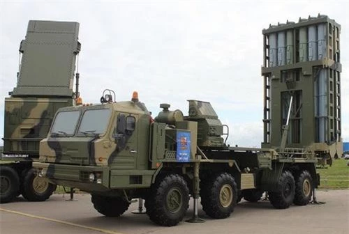 Xe radar 50N6 và xe bệ mang phóng tự hành 50P6 của tổ hợp tên lửa phòng không tầm trung - xa S-350 Vityaz. Ảnh: Military Today.