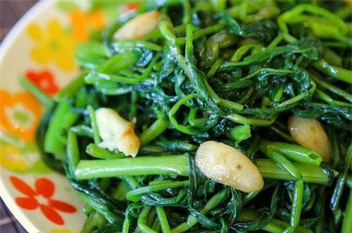 Muốn rau xào giòn ngon xanh mướt nhớ làm thêm bước này, đảm bảo chuẩn hơn cả ngoài hàng