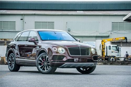 'Đập thùng' siêu xe Bentley Bentayga V8 bản kỷ niệm 100 năm tại Việt Nam