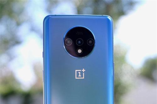 Smartphone chip S855 Plus, RAM 8 GB, 3 camera sau, giá rẻ bất ngờ