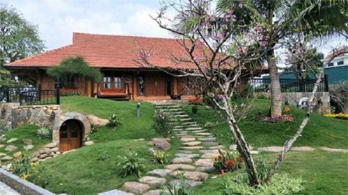 Bất ngờ với khu biệt thự hoành tráng của 'Nam Tào' Xuân Bắc