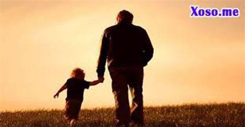 Clip: Lời dặn của bố trẻ dành cho con trai của mình qua bài hát cực kì dễ thương